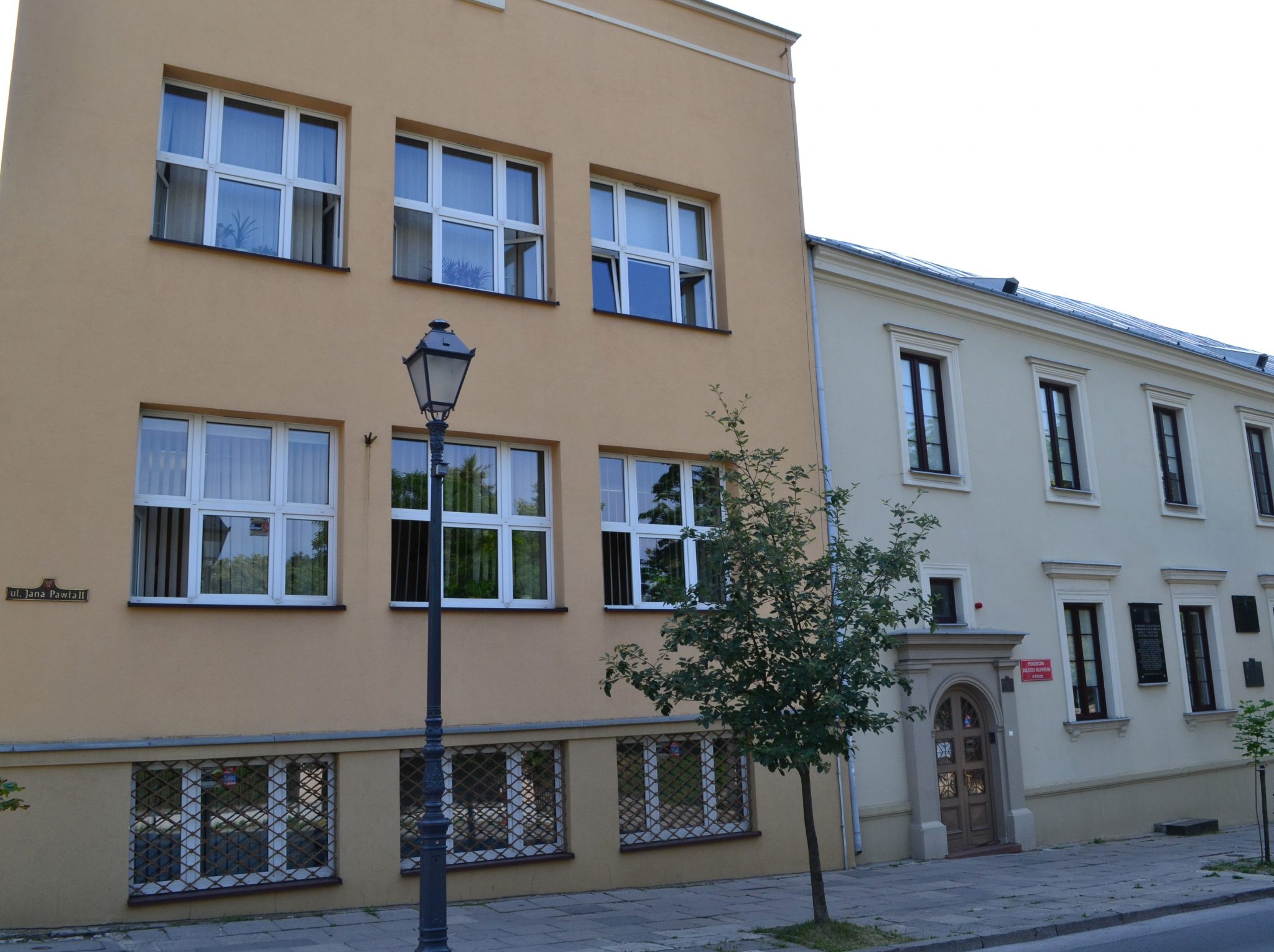 Budynek Pedagogicznej Biblioteki Wojew&oacute;dzkiej im. Gustawa Herlinga-Grudzińskiego w Kielcach